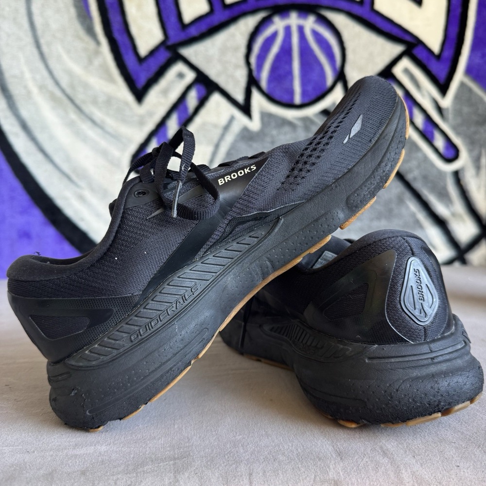 Size 10.5 - Brooks Adrenaline GTS 23 Mens Black Running Sneakers 1103911D056 - Picture 11 of 11